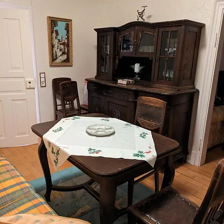 Stefans Stadthaus Vakantiehuis *